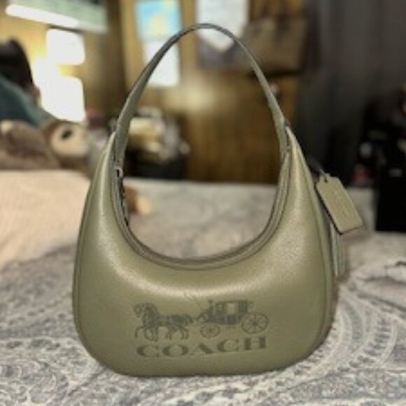 Coach Carmen Shoulder Bag - Picture 1 of 4